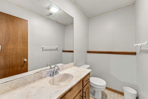  Photo 45