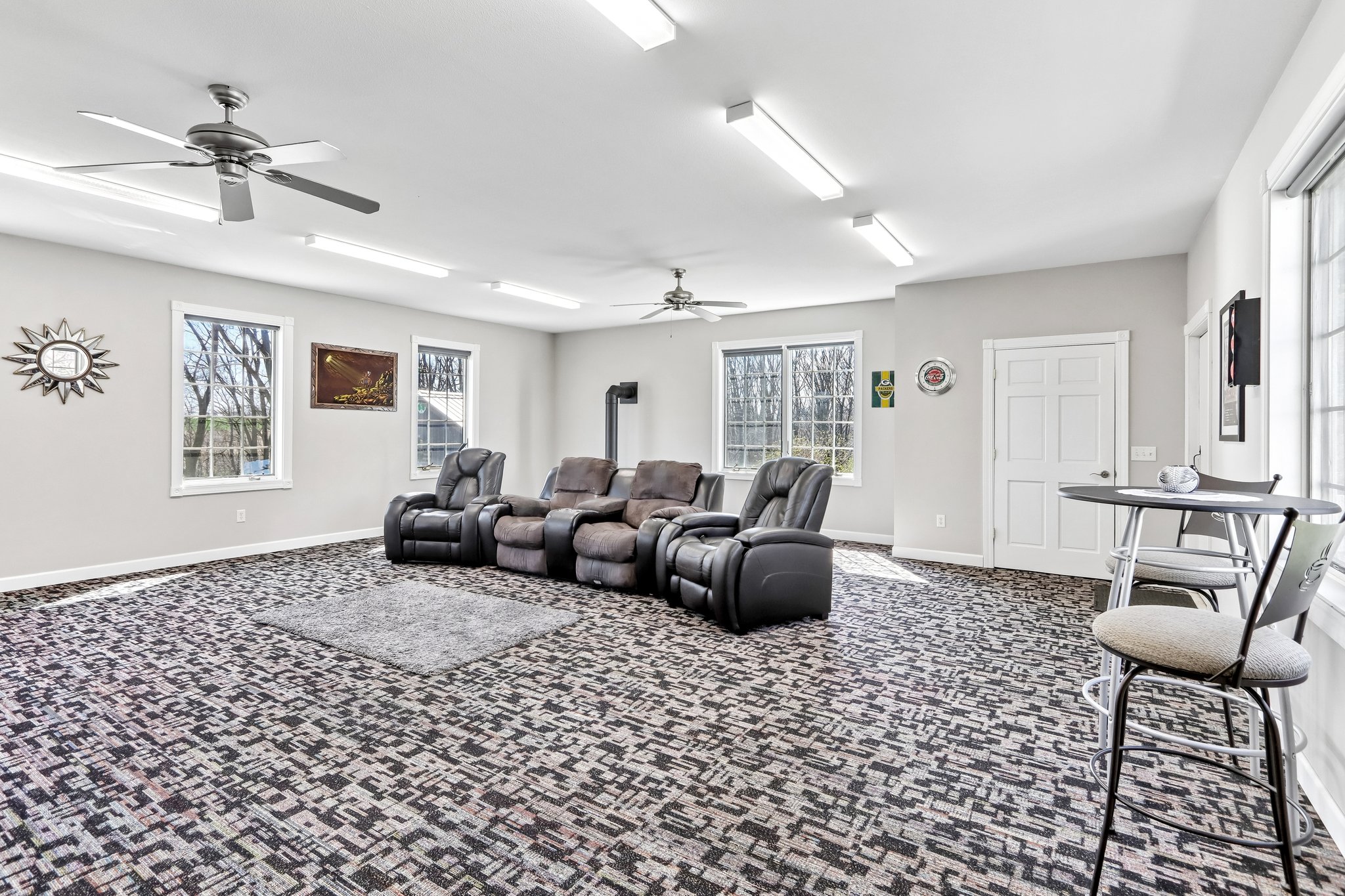 Fargo Rd-S2304-005.jpg