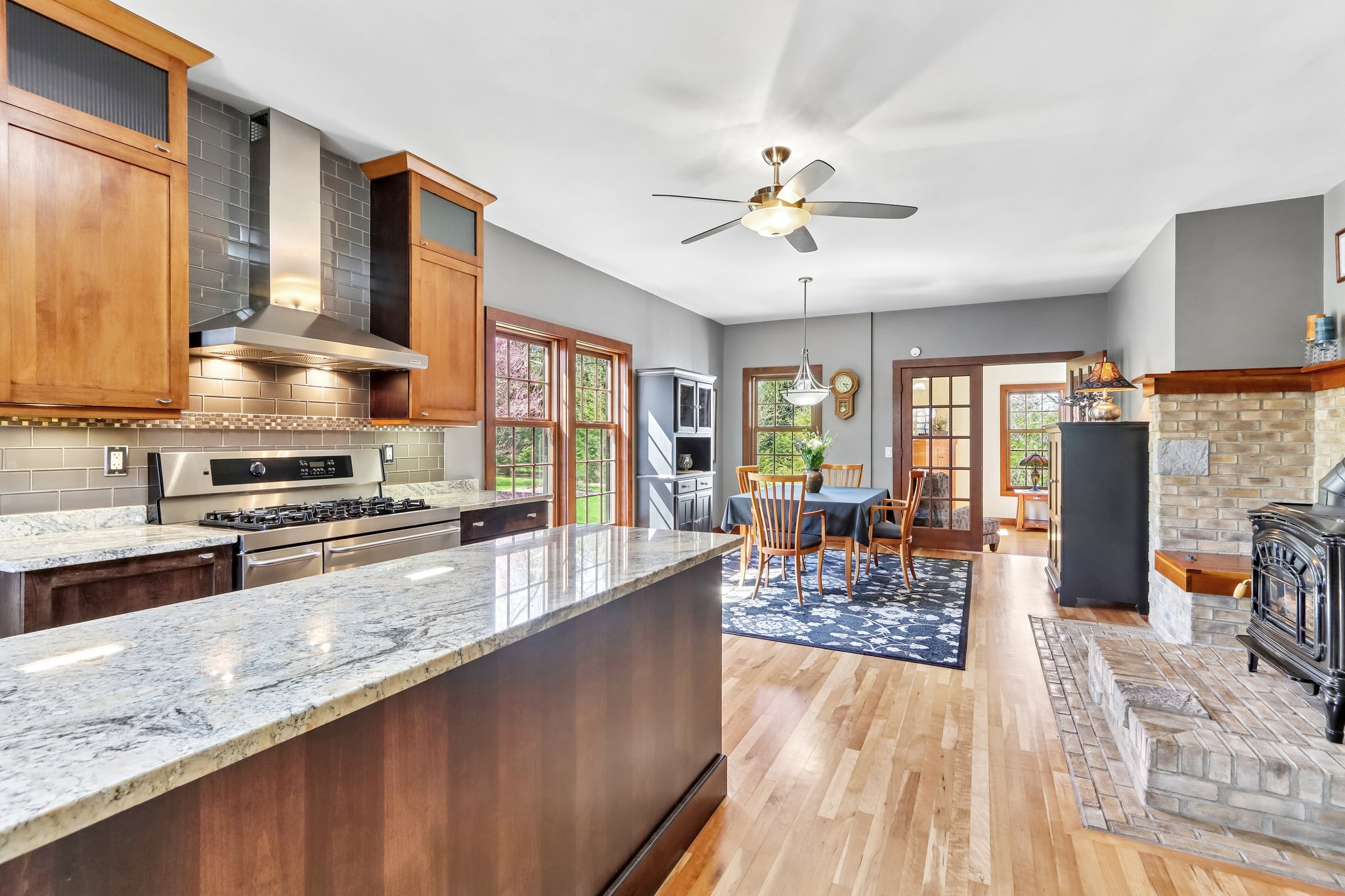 Fargo Rd-S2304-017.jpg