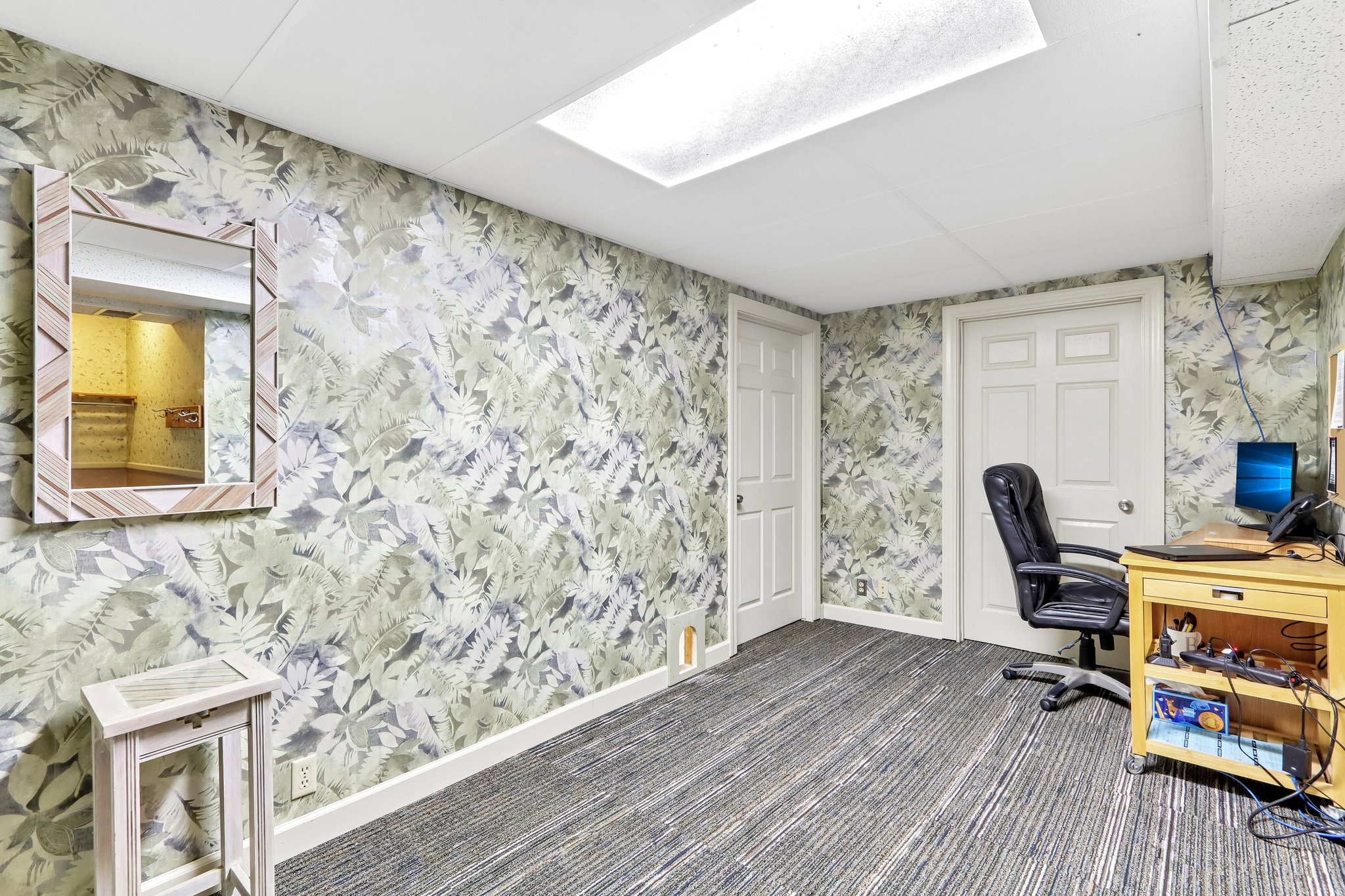 Fargo Rd-S2304-033.jpg