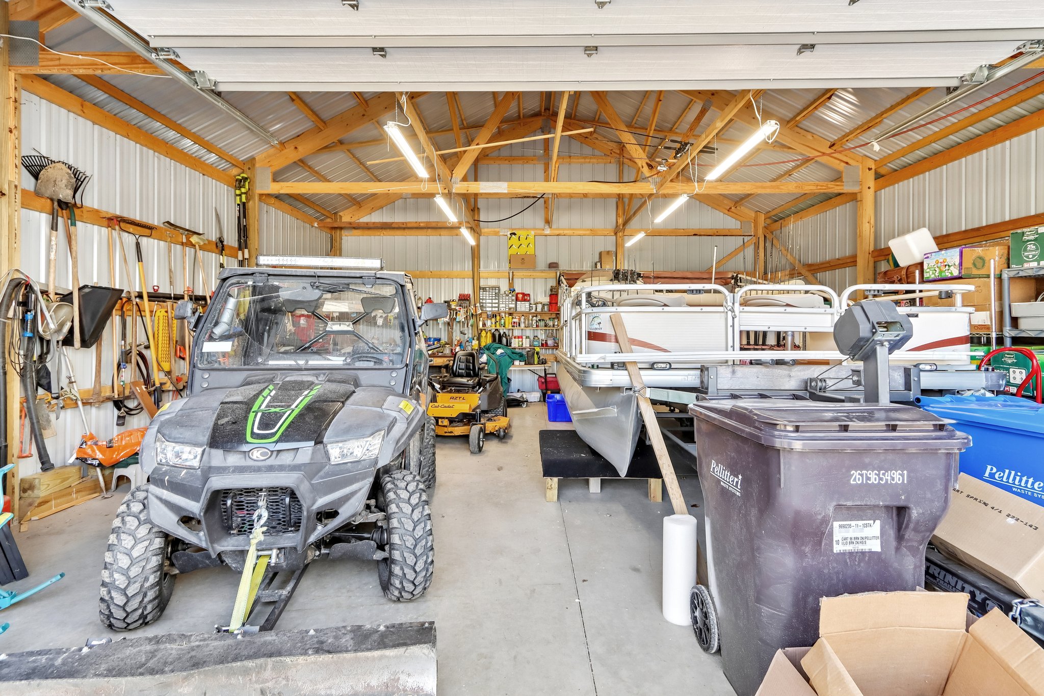 Fargo Rd-S2304-037.jpg