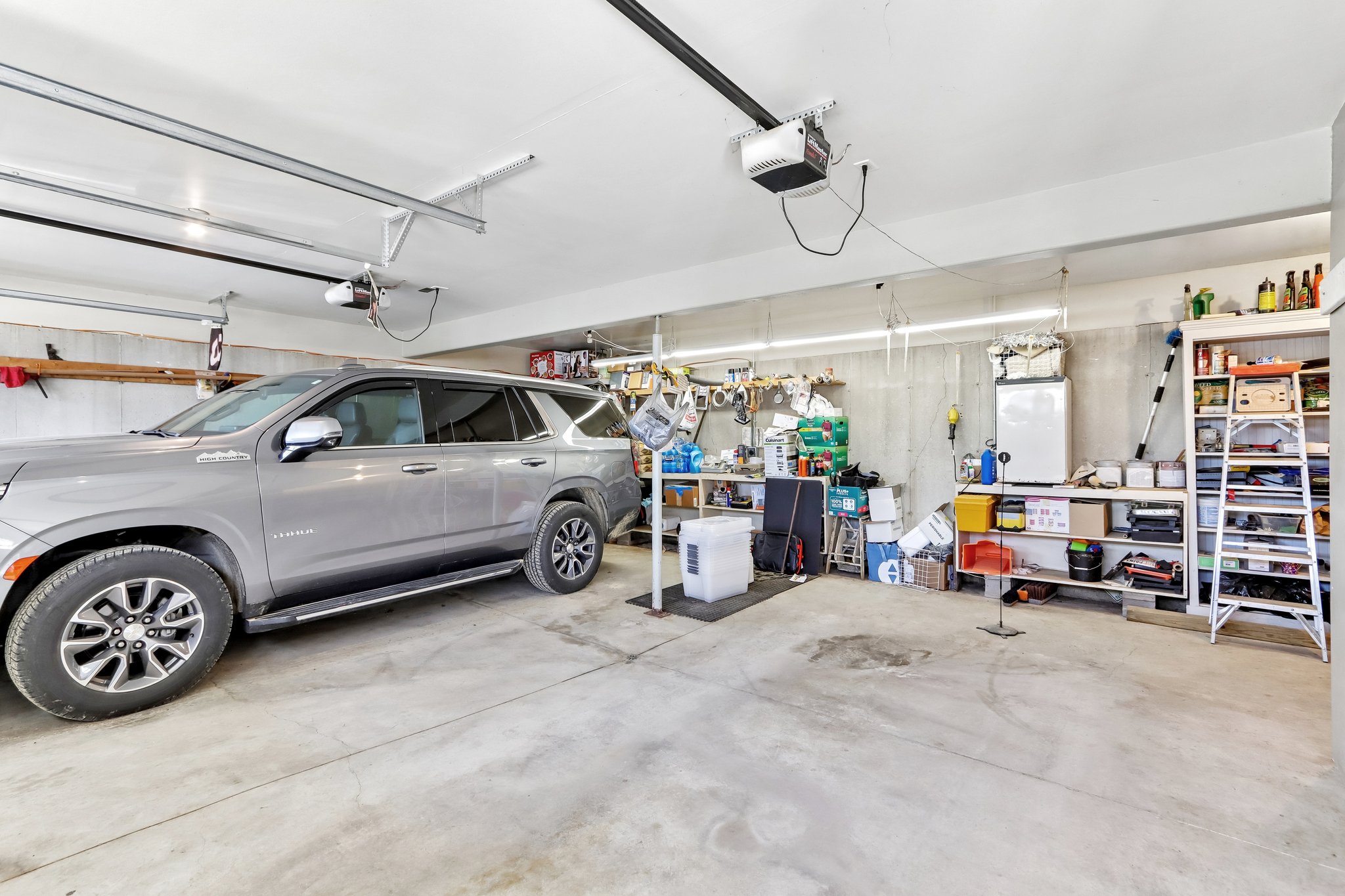 Fargo Rd-S2304-039.jpg