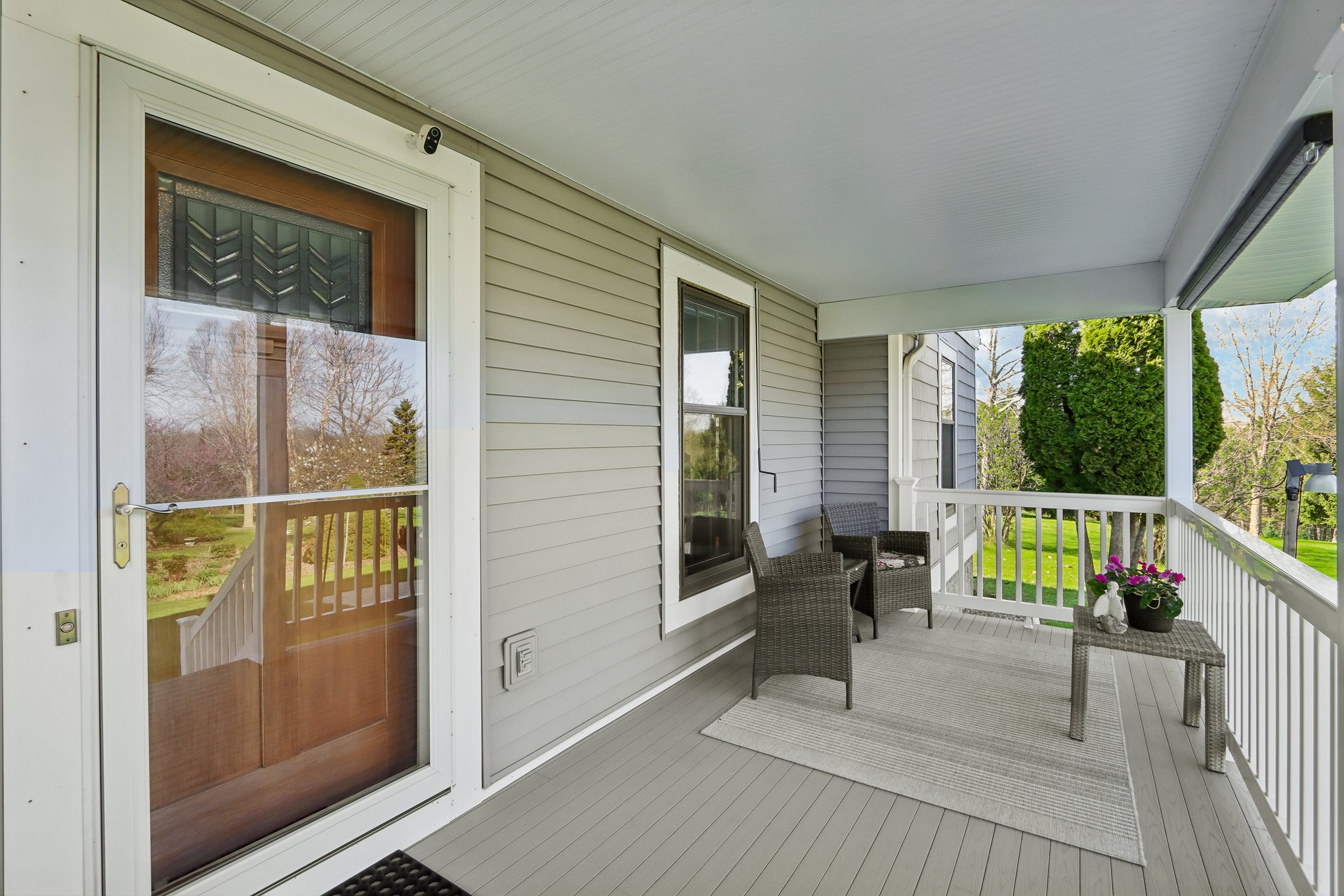 Fargo Rd-S2304-040.jpg