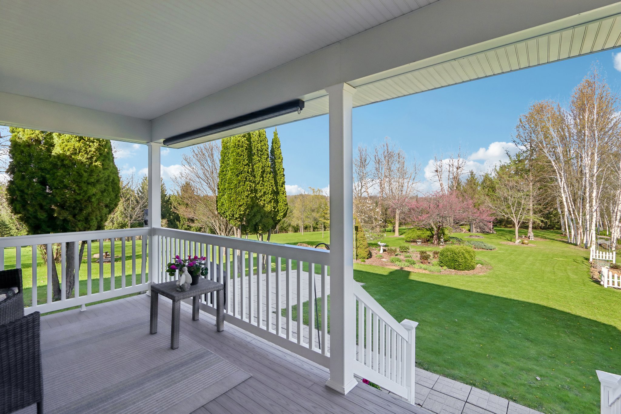 Fargo Rd-S2304-041.jpg