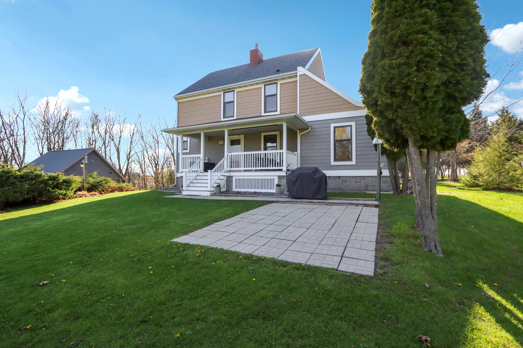 Fargo Rd-S2304-051.jpg