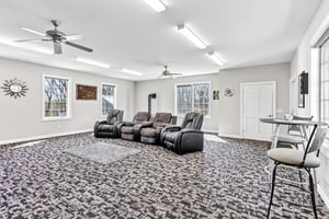 Fargo Rd-S2304-005.jpg