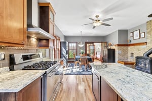 Fargo Rd-S2304-018.jpg