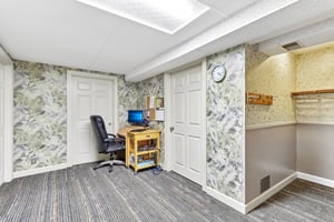 Fargo Rd-S2304-034.jpg