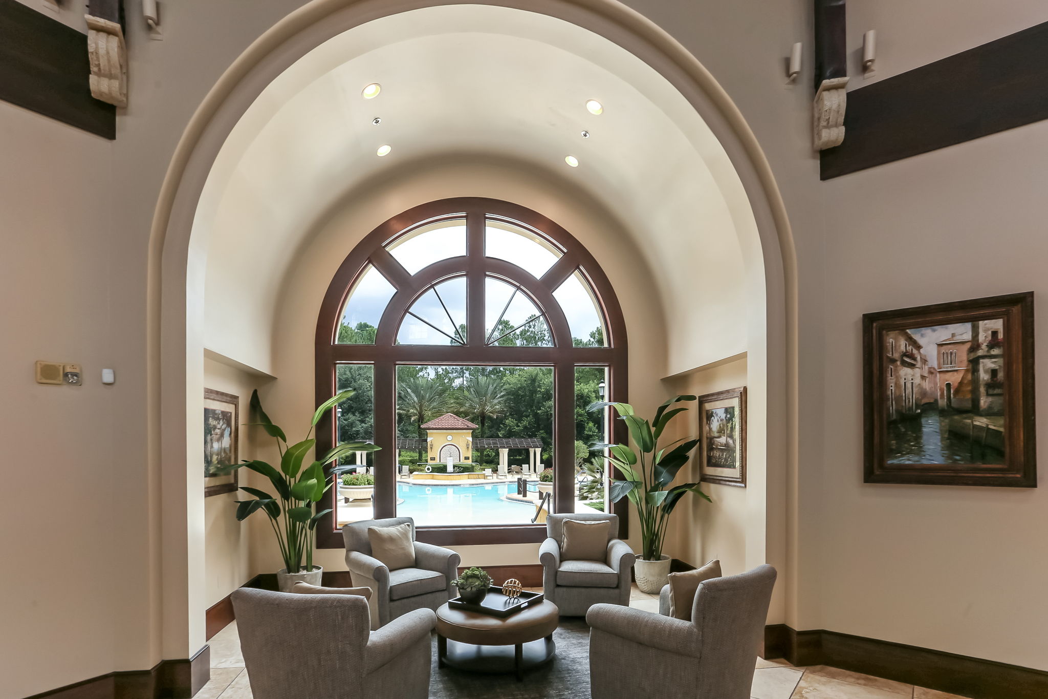 Lobby's sitting area overlooking Pool