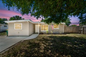 DSC_0877 day to dusk.jpeg