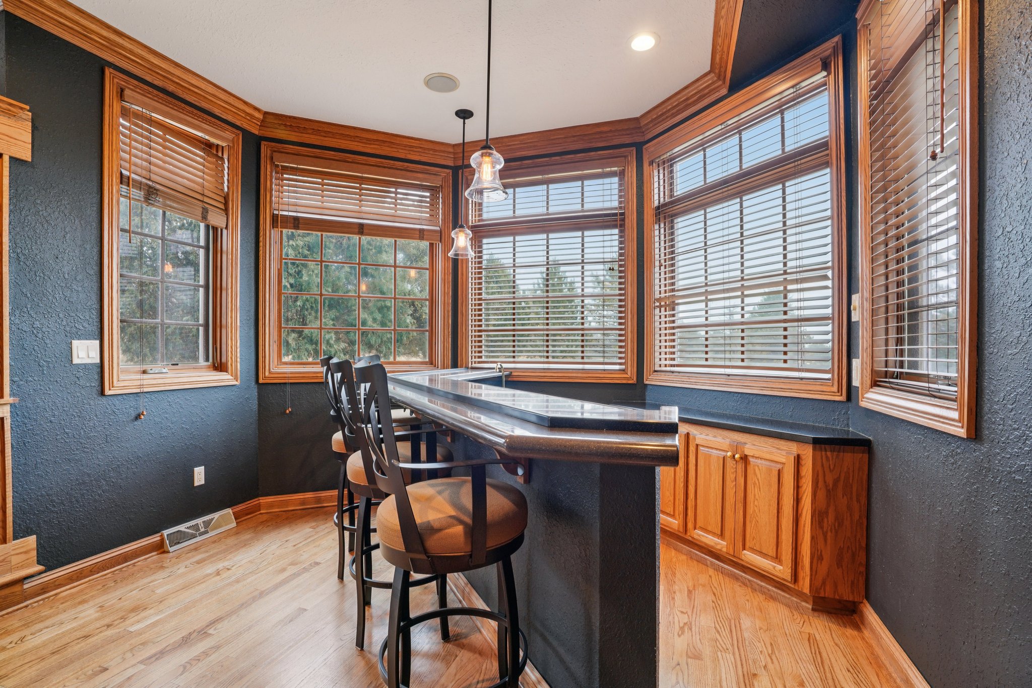 Evergreen Cir-S0603-065.jpg