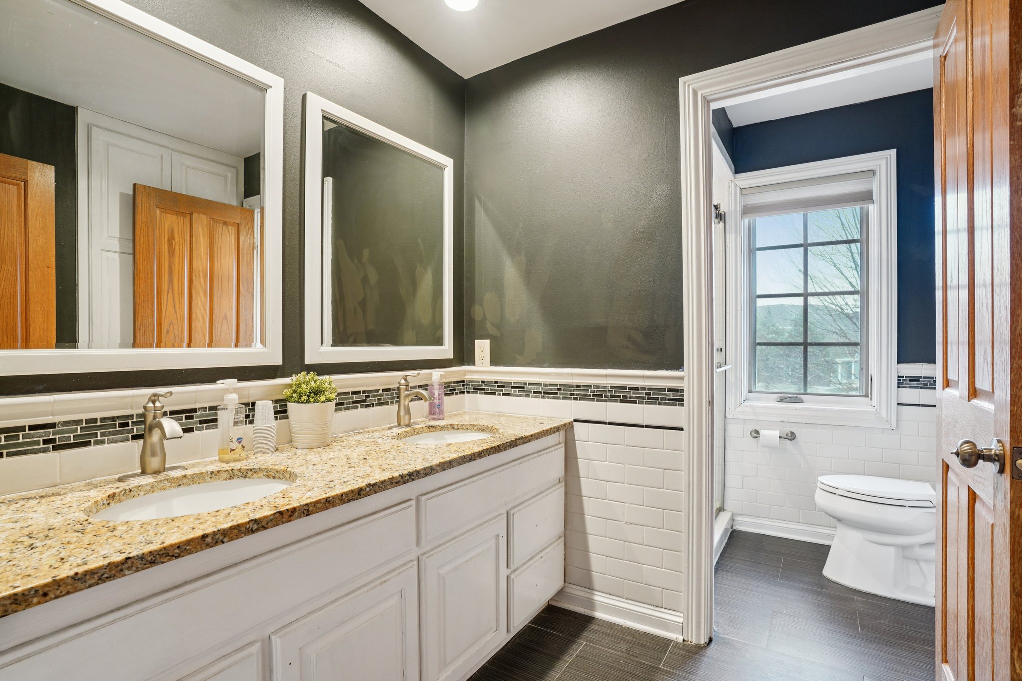 Evergreen Cir-S0603-094.jpg