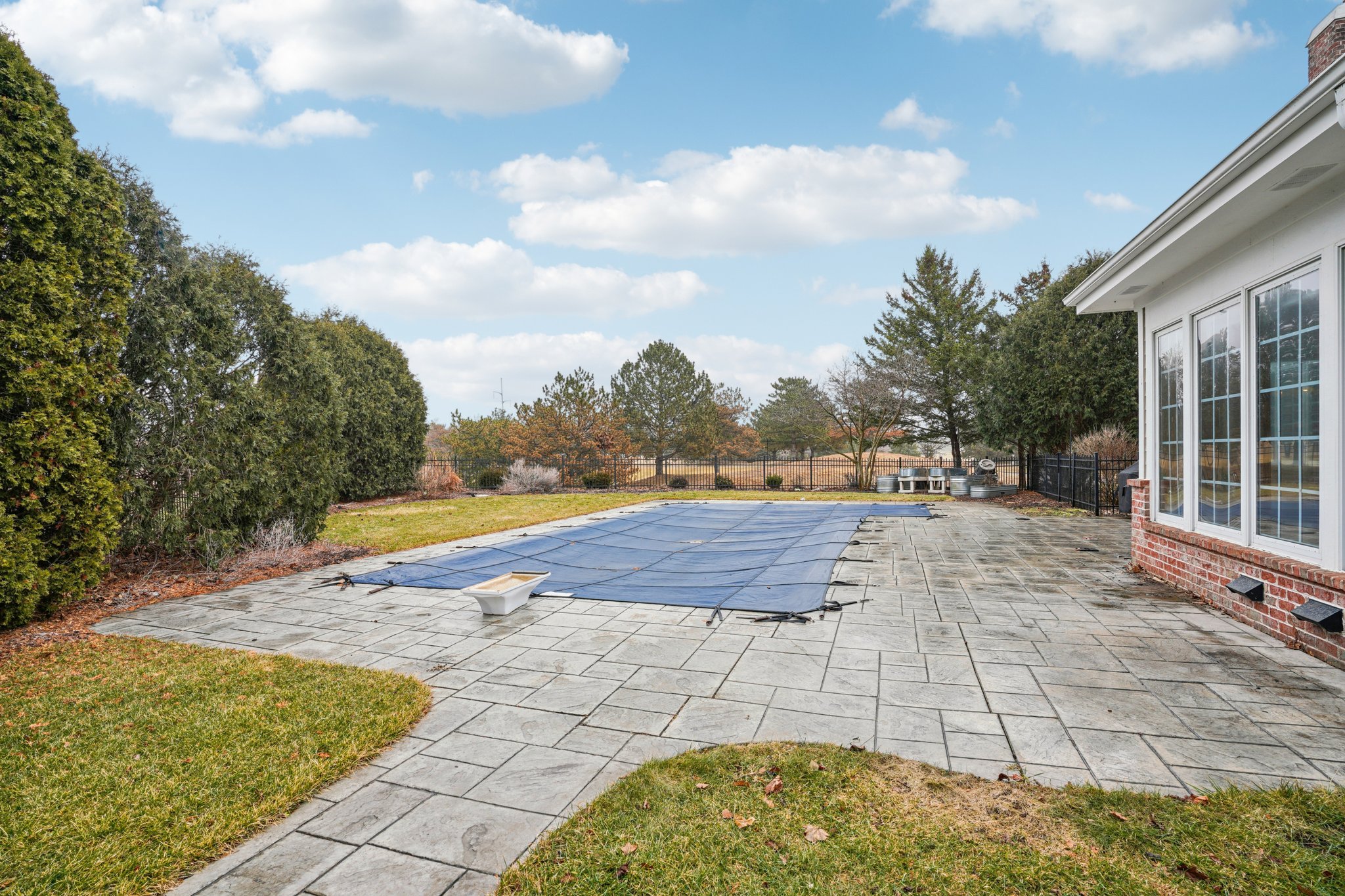 Evergreen Cir-S0603-115.jpg