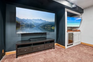 Evergreen Cir-S0603-105.jpg