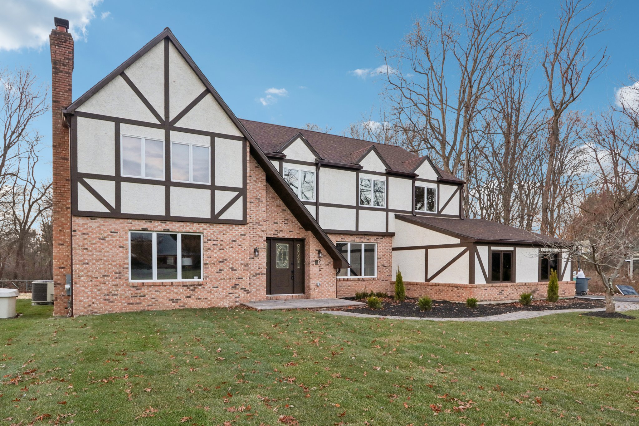 Hunt Dr-S0512-002.jpg