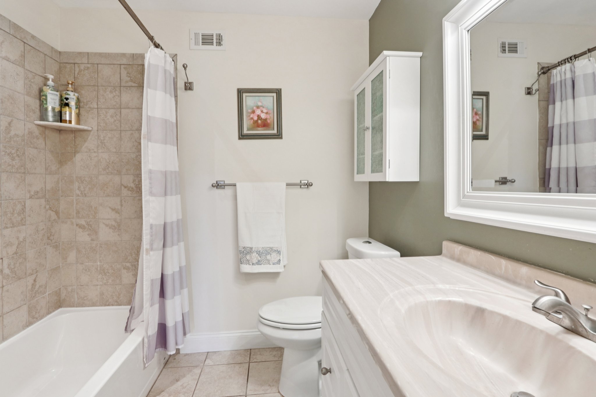 Pickering Dr-S0904-053.jpg