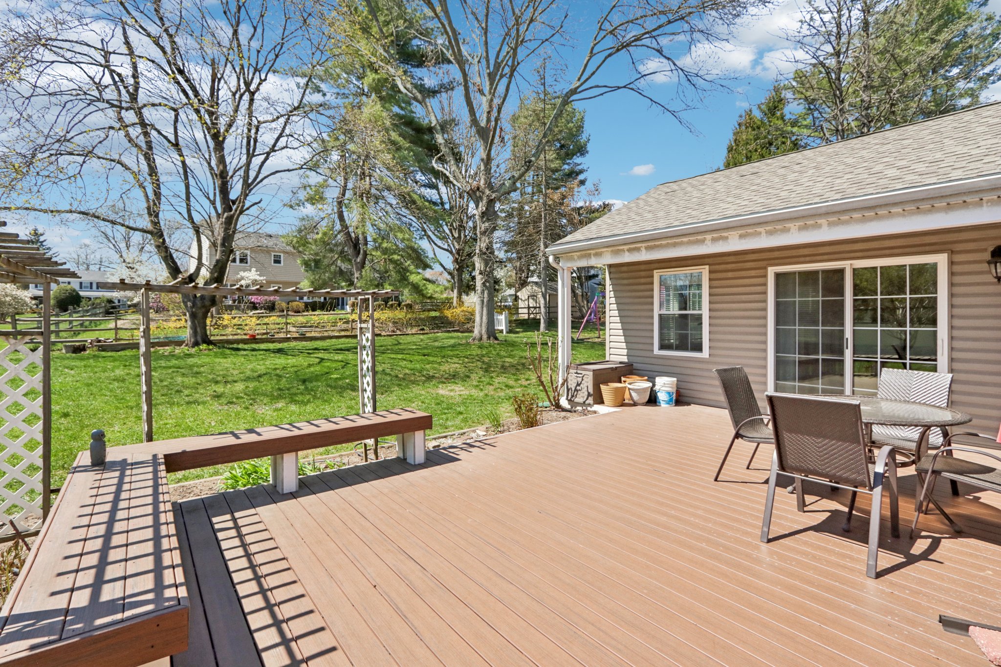 Pickering Dr-S0904-060.jpg