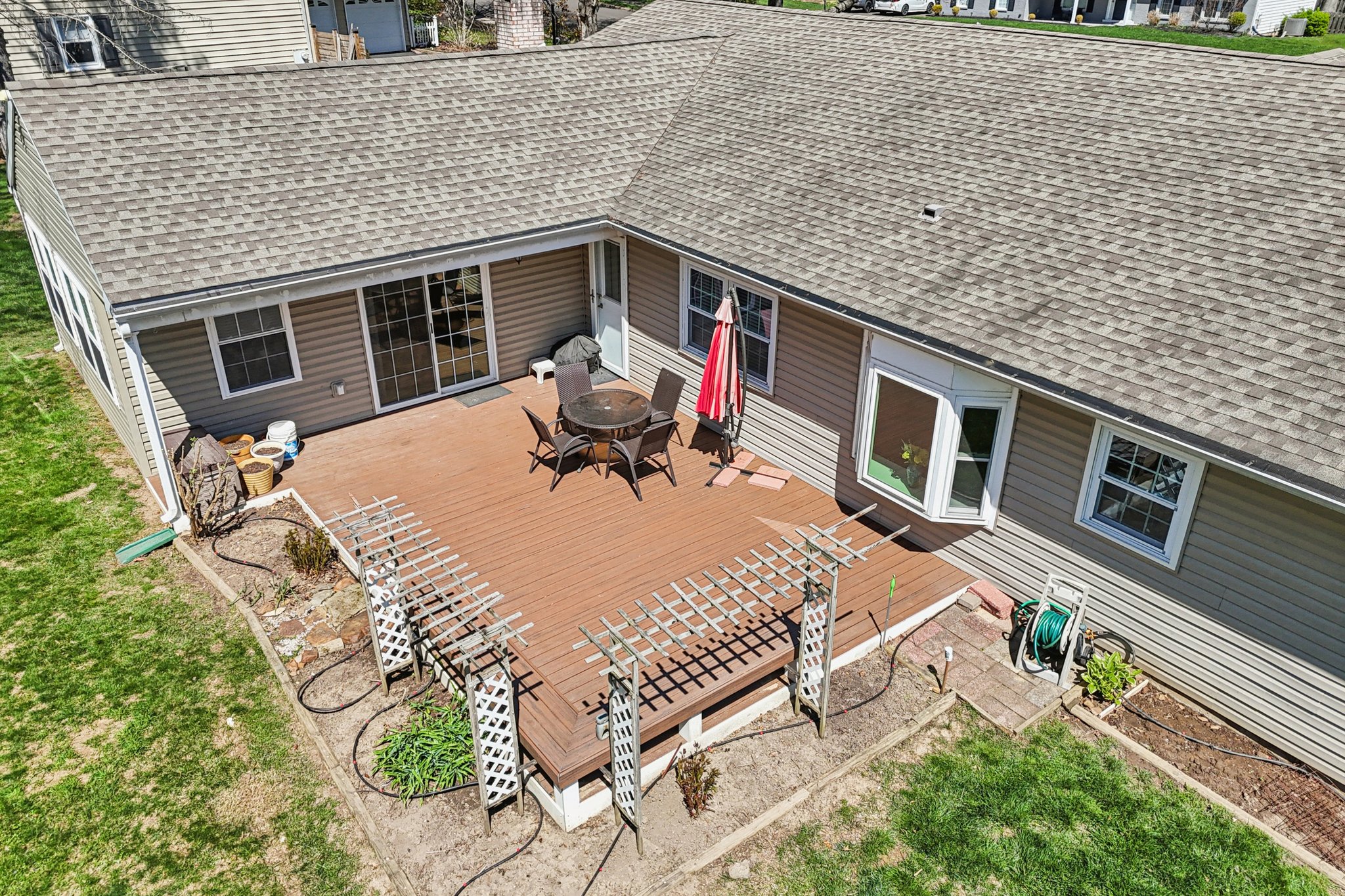 Pickering Dr-S0904-070.jpg