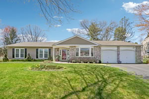 Pickering Dr-S0904-001.jpg