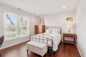 Pickering Dr-S0904-035.jpg