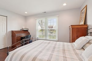 Pickering Dr-S0904-036.jpg