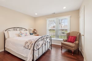 Pickering Dr-S0904-043.jpg