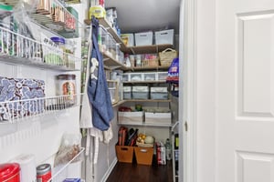 Pickering Dr-S0904-051.jpg