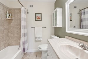 Pickering Dr-S0904-053.jpg