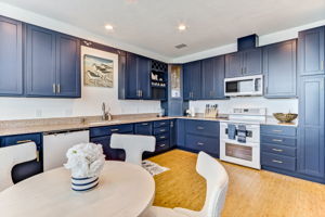 Dining Room/Kitchen