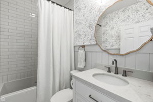 923 W Altgeld St 4 - Jason Stratton_016