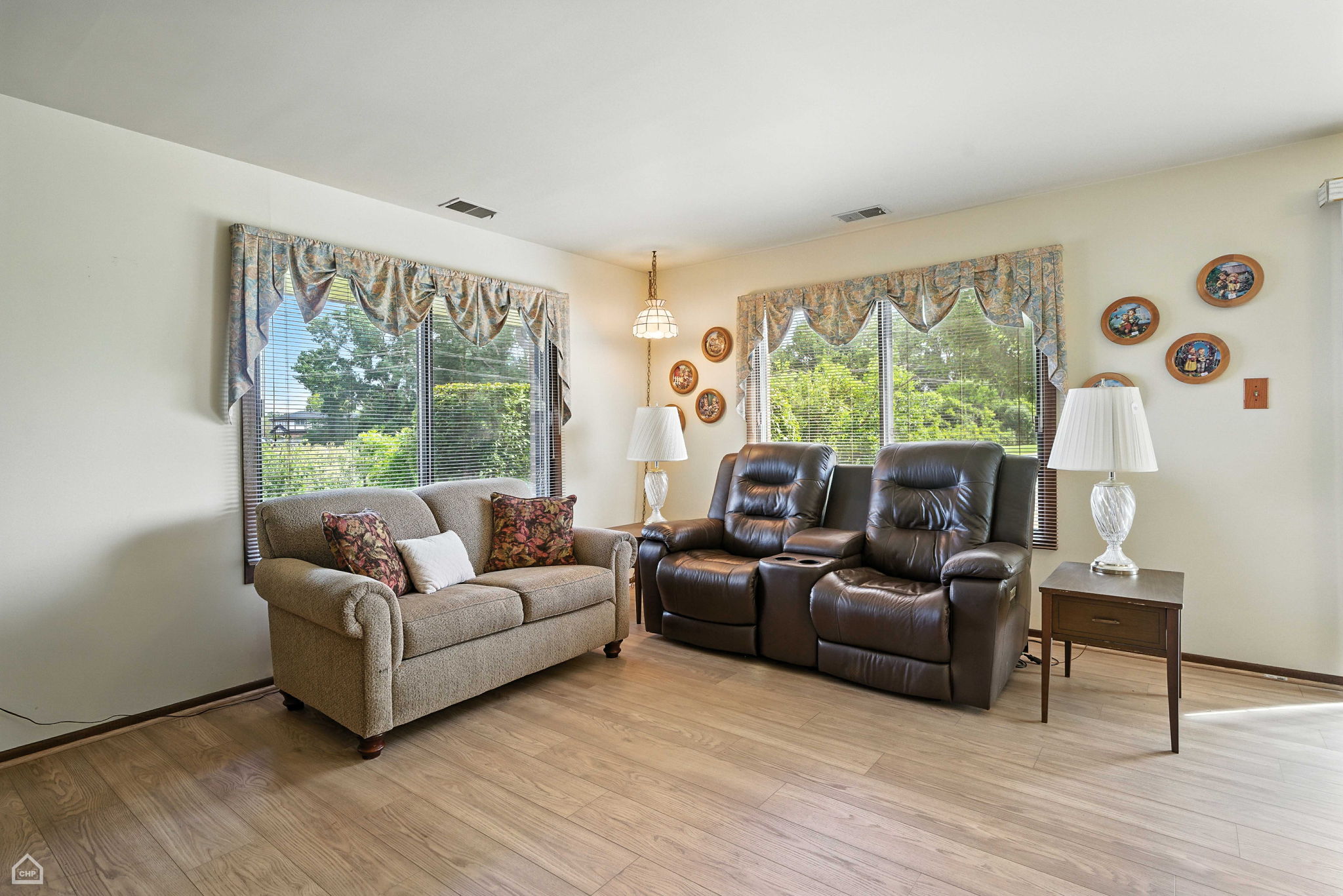 9231 Catherine Ct_010