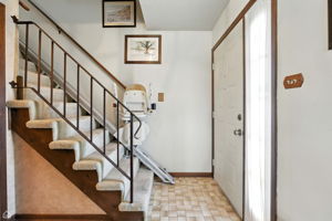 9231 Catherine Ct_008