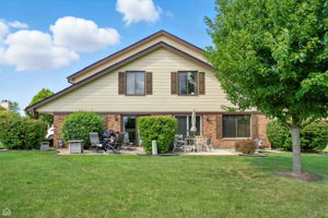 9231 Catherine Ct_024