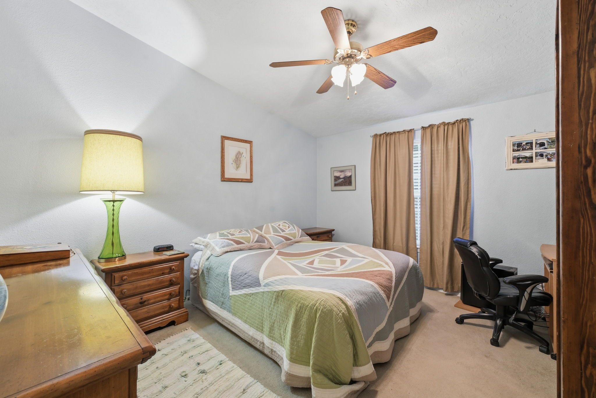  Photo 26