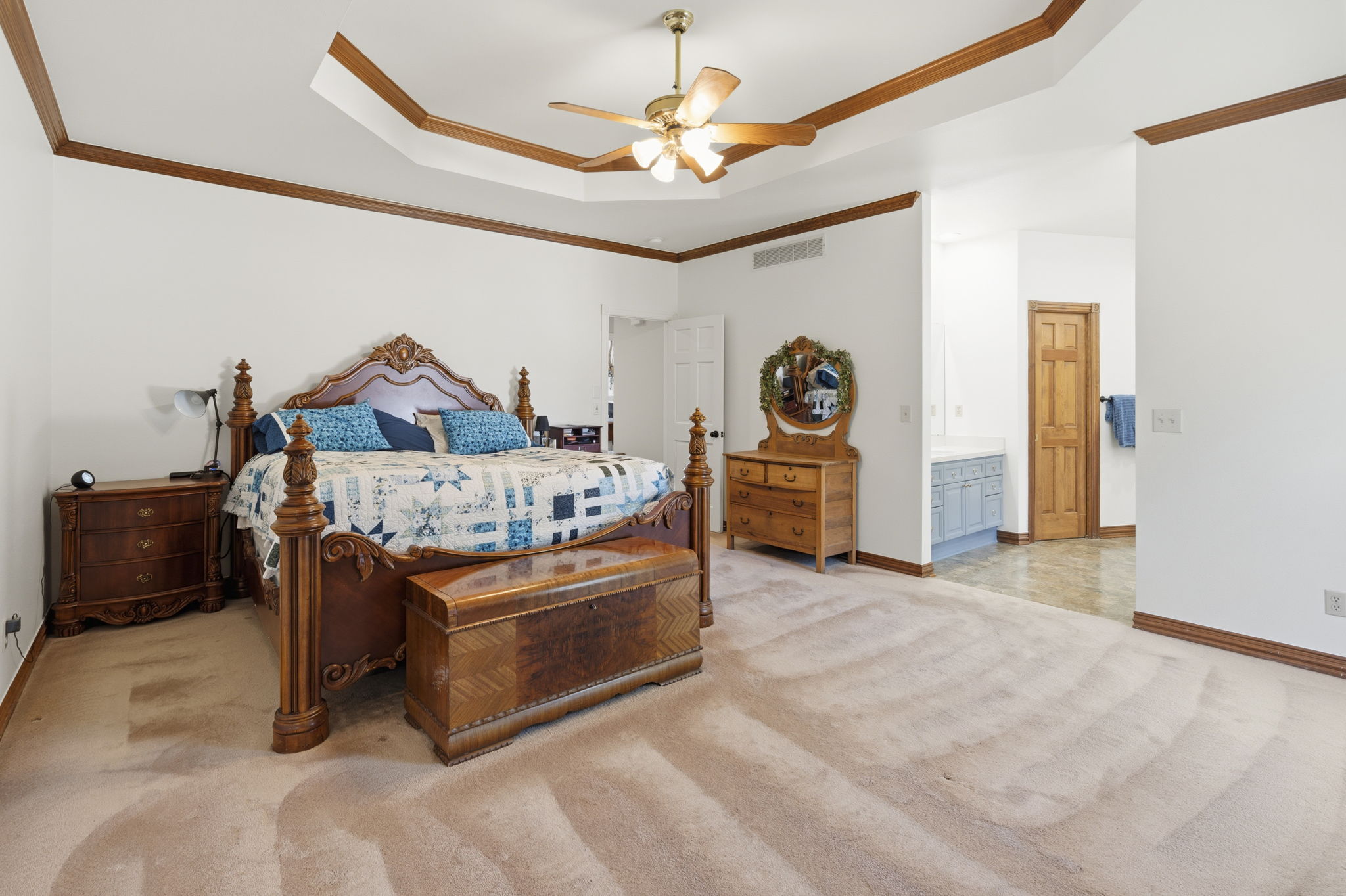 Oversized primary bedroom