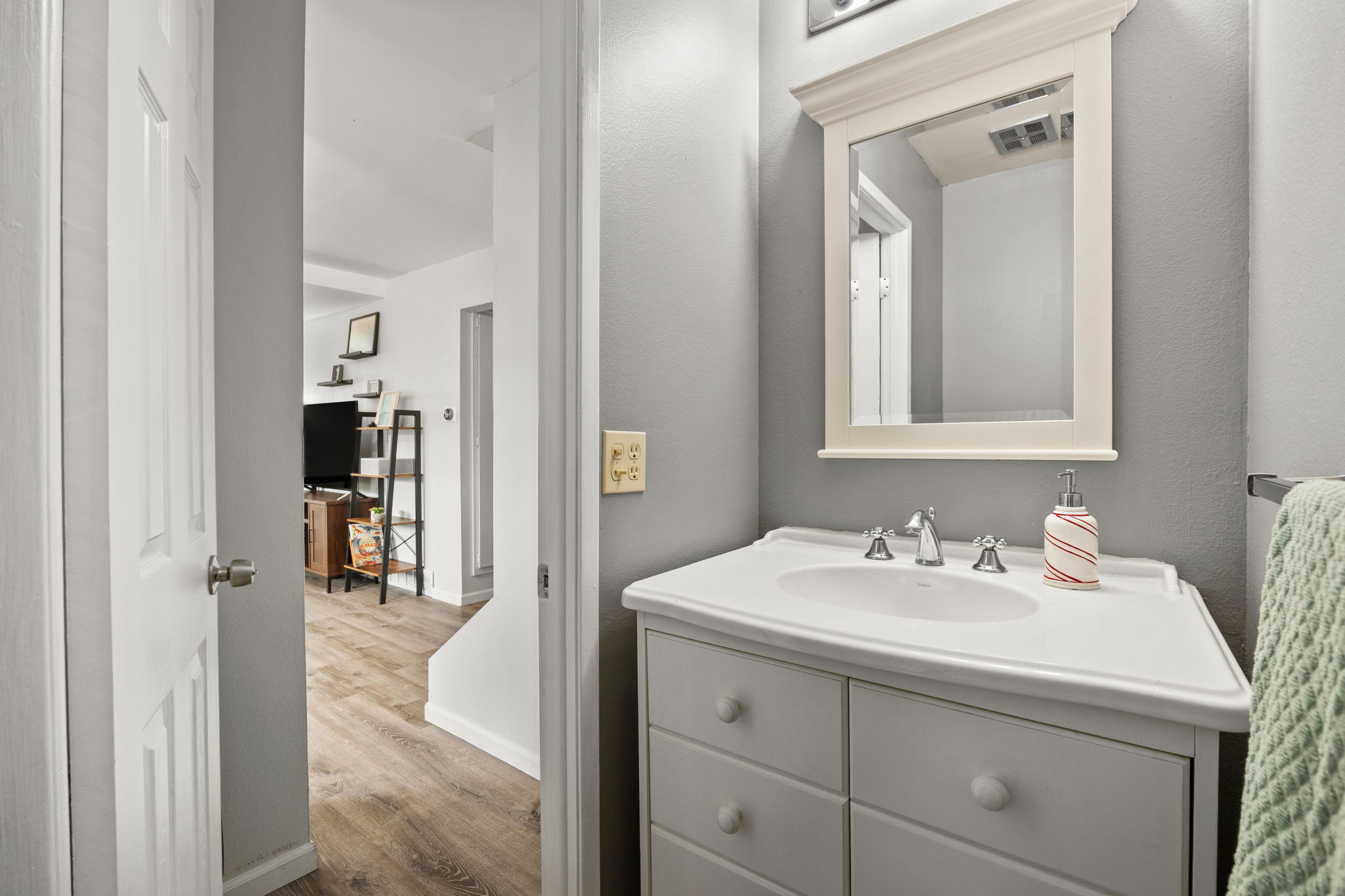 Convenient main floor powder room