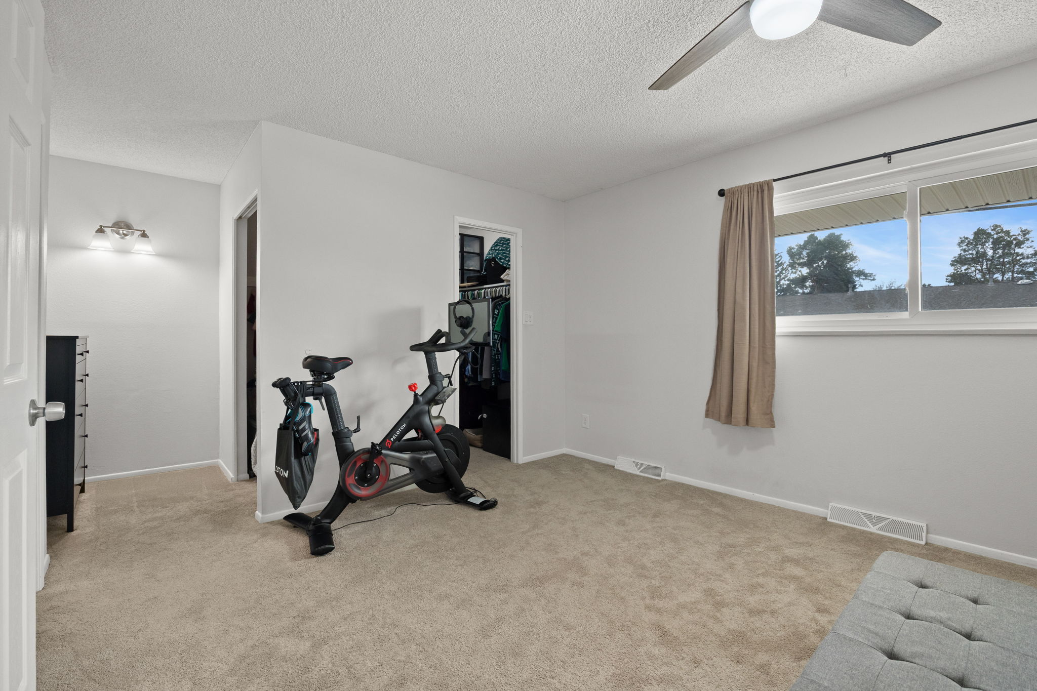 Nook near 2nd closet for vanity or dresser or sitting area