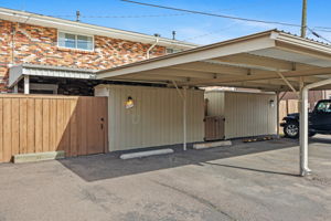 2-car carport