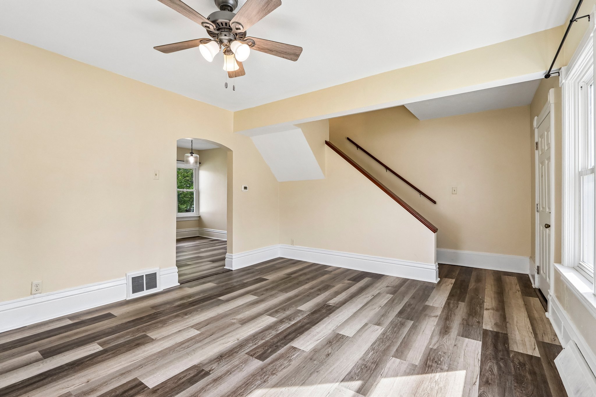 44th St-S2209-008.jpg