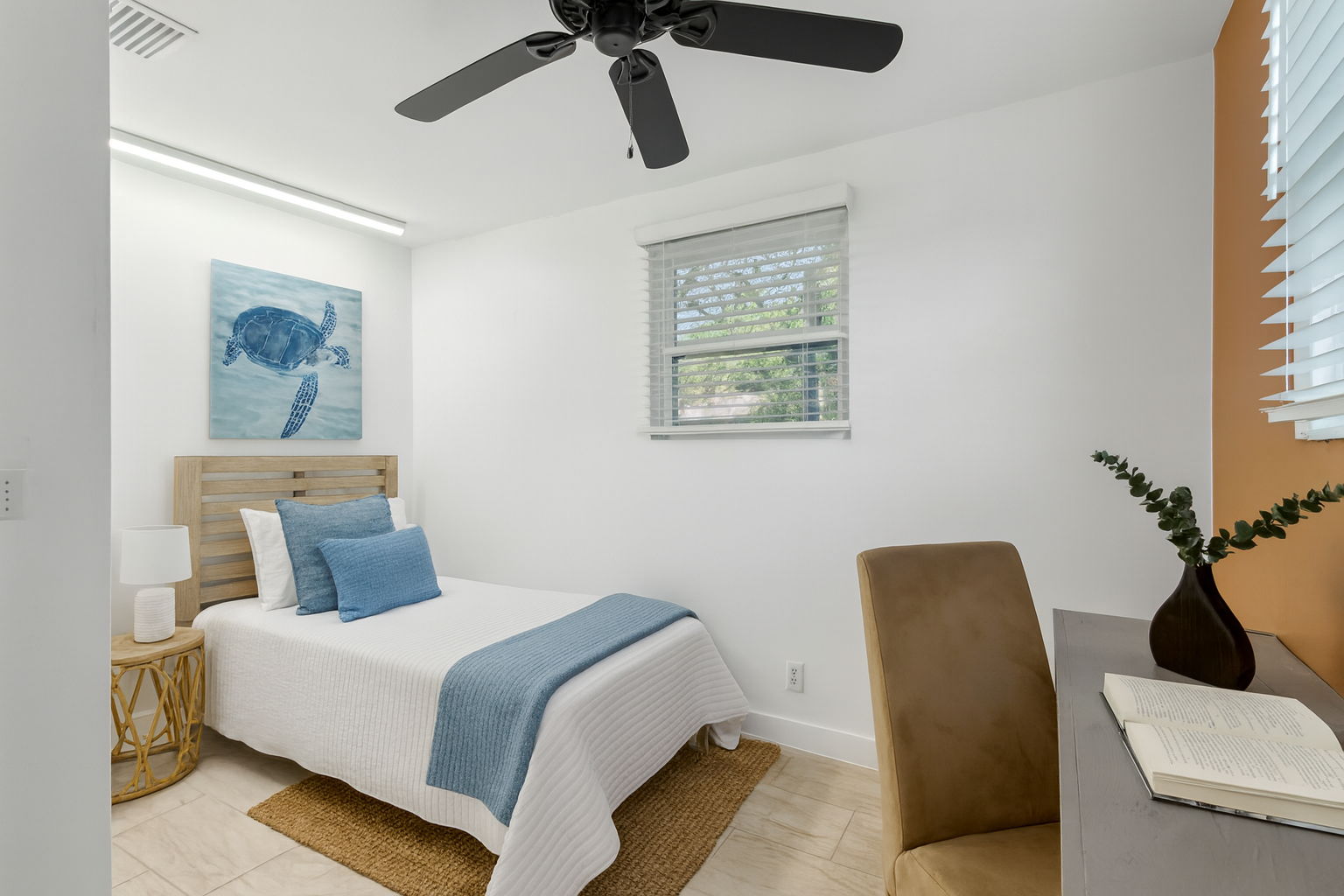 The 3rd guest bedroom has ample room for a twin or full bed ...