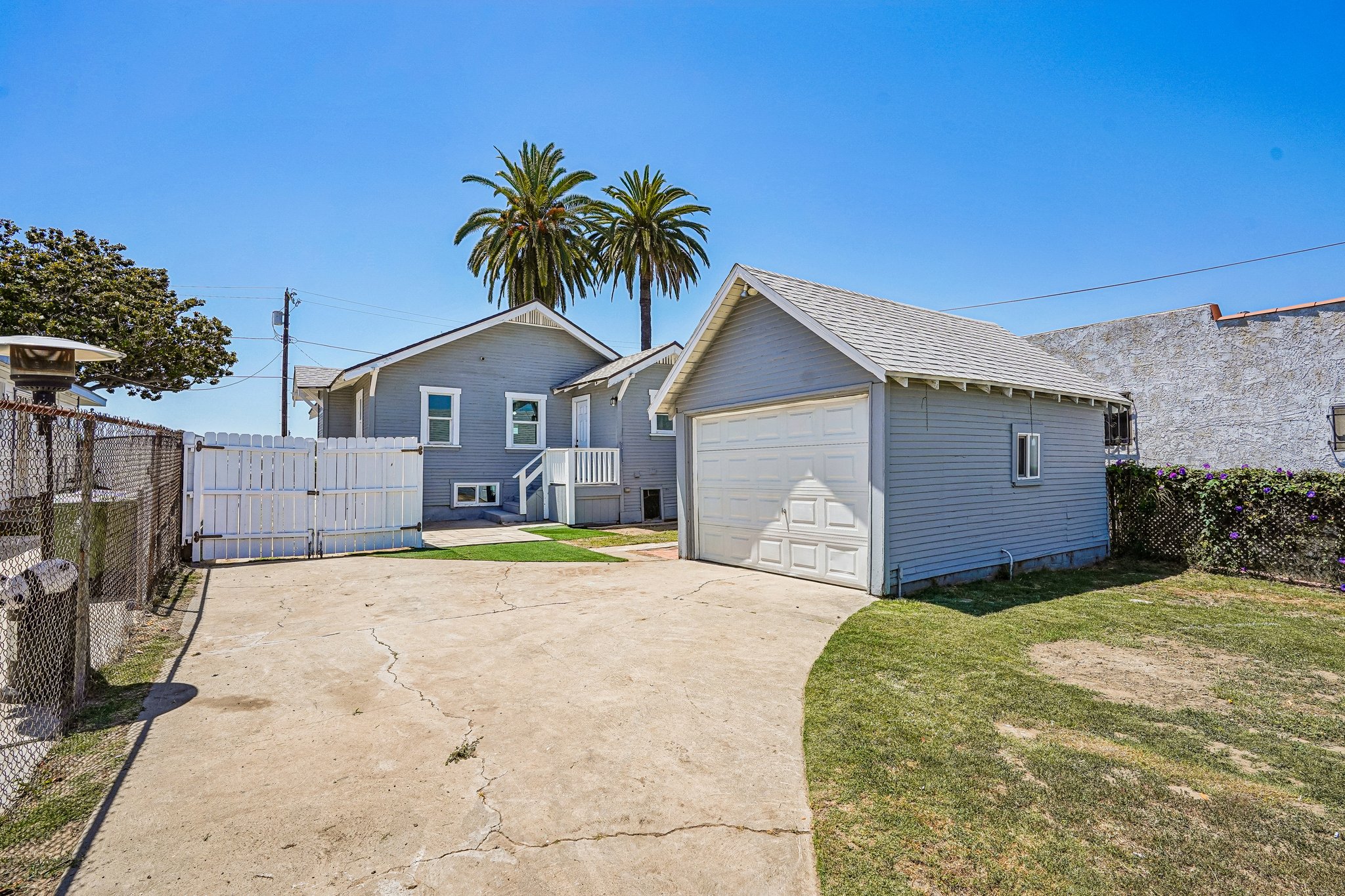 Frigate Ave-S2105-031.jpg
