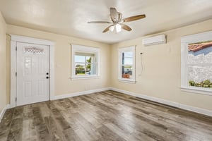 Frigate Ave-S2105-008.jpg