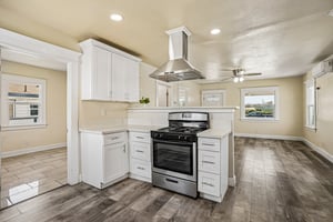 Frigate Ave-S2105-015.jpg