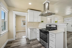 Frigate Ave-S2105-017.jpg