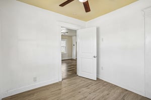 Frigate Ave-S2105-020.jpg