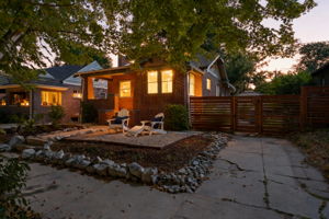  Photo 0