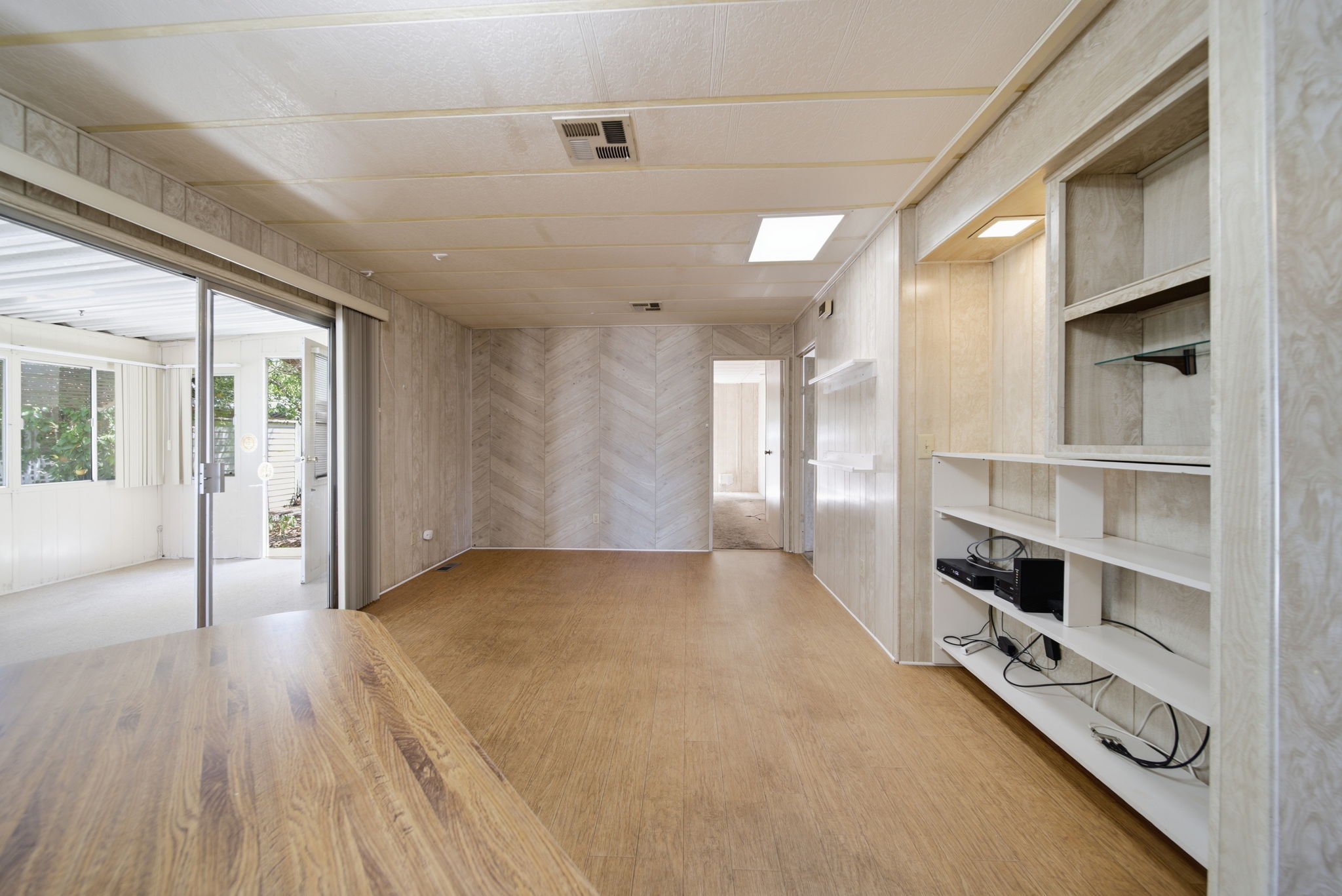  Photo 48