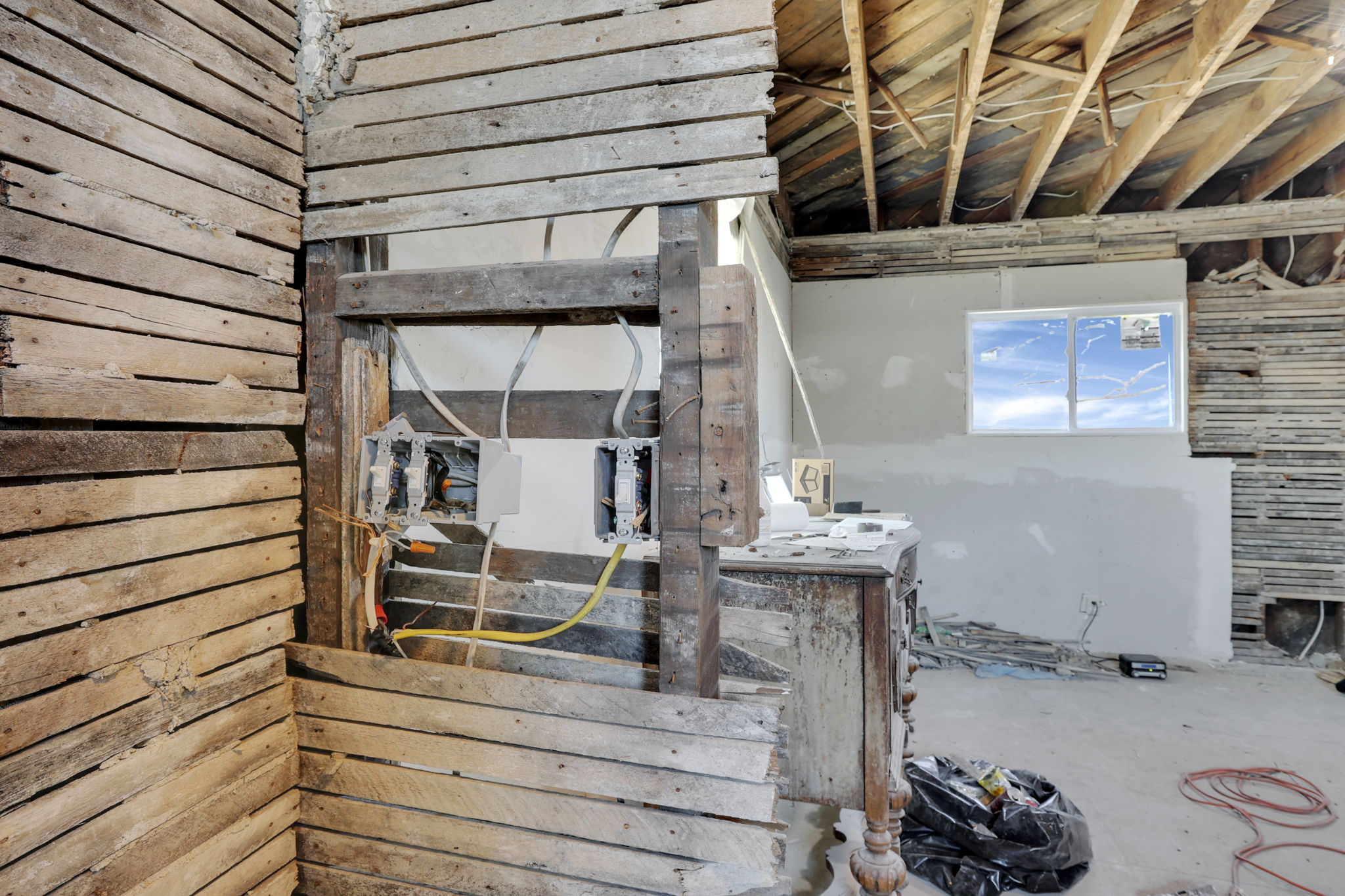  Photo 42