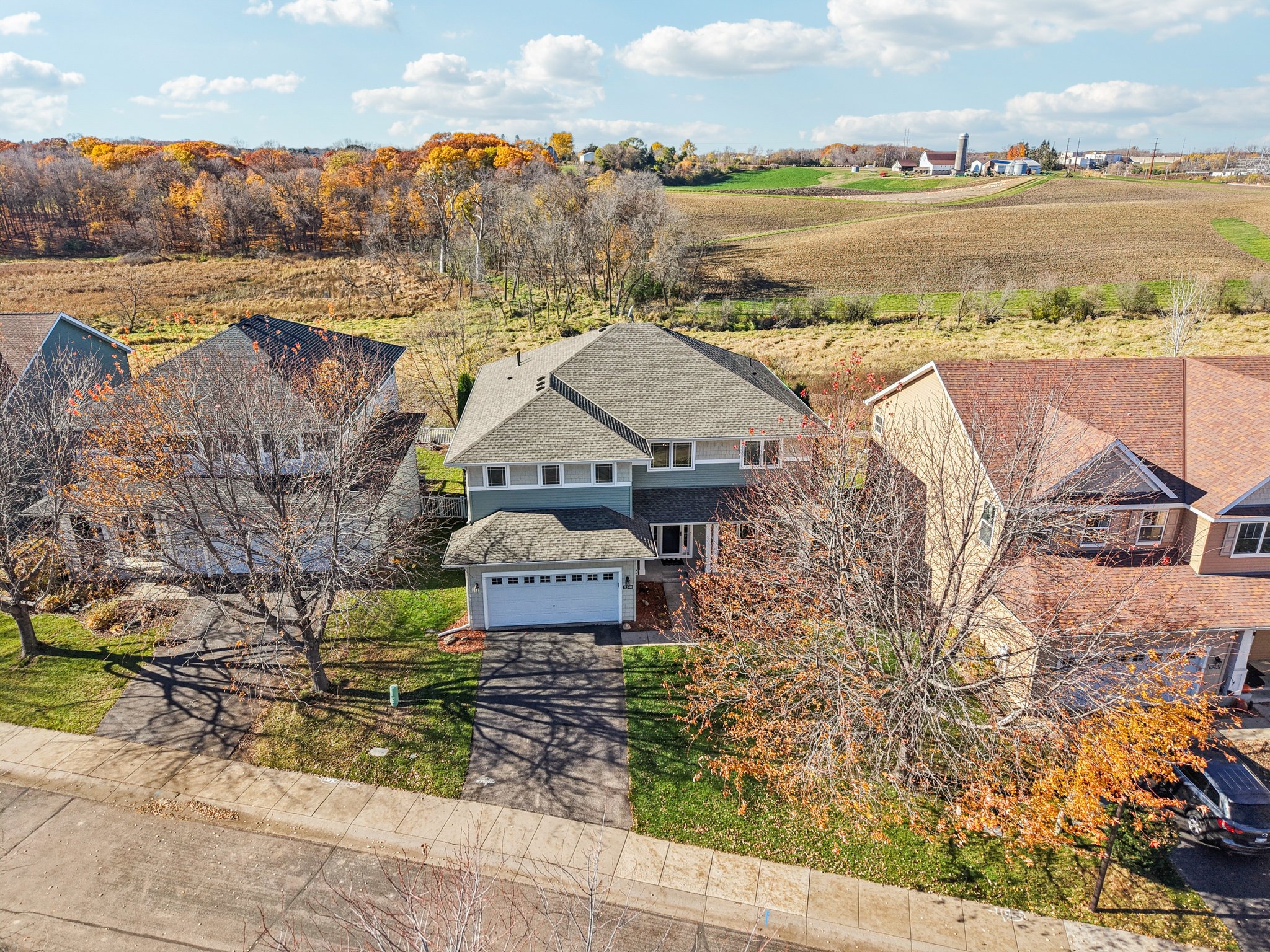 Ellendale Ln-S0411-055.jpg