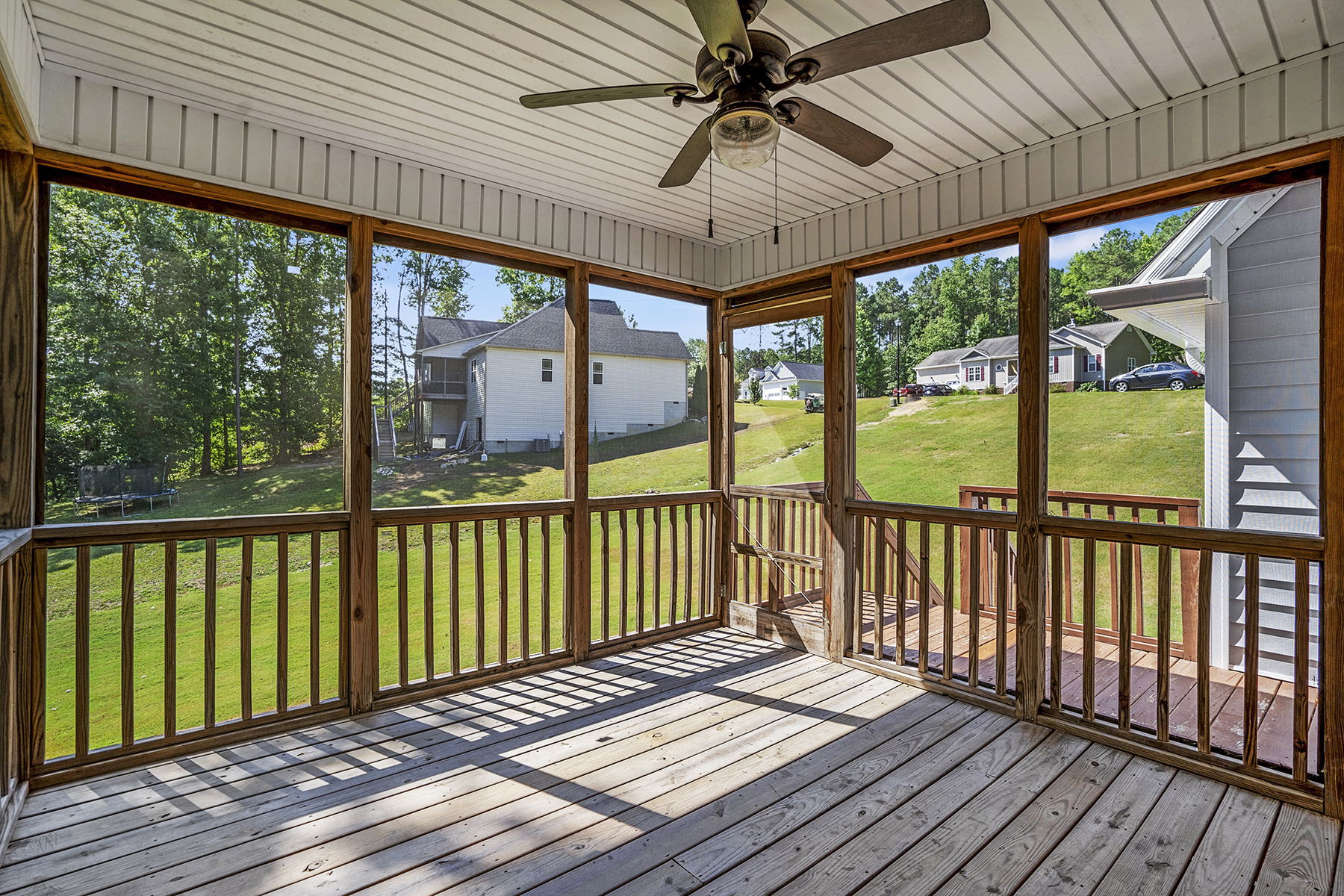 Screened-in Porch